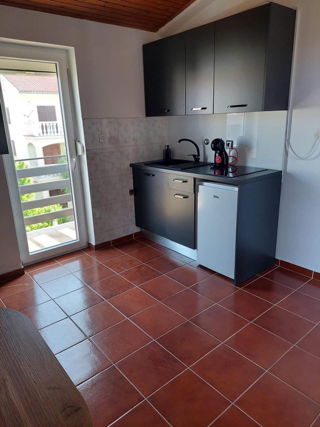 Apartmani Suhi Brod Medulin Exterior photo